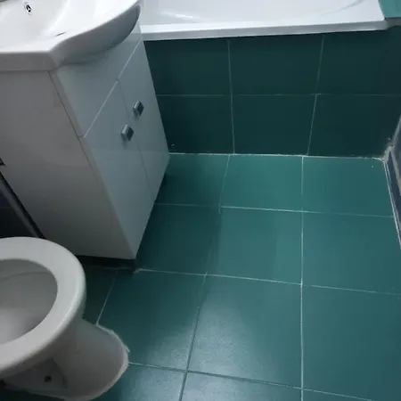 Cu La Lacul Tei